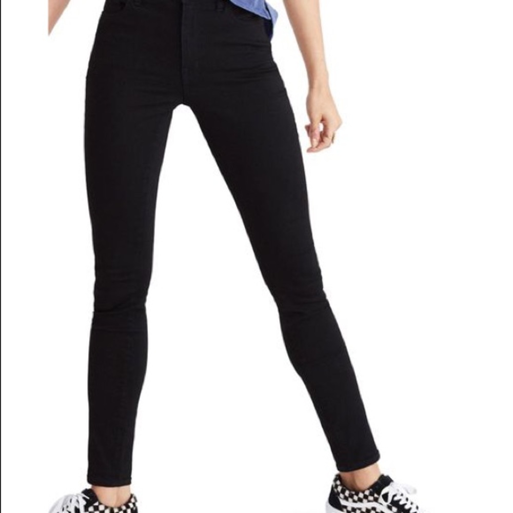 NWT Petite Roadtripper Jeans in Bennett Wash